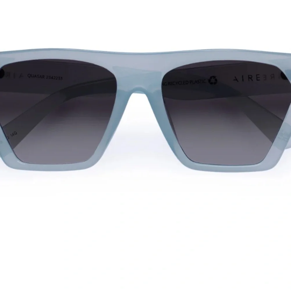 $39 AIRE AIRE Quasar - Mint sunglasses